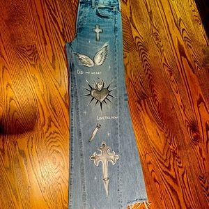 Hand painted wide leg Levi’s Romeo and Juliet